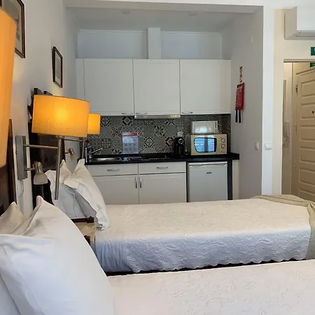 디스커버리 에스트렐라 * 리스본