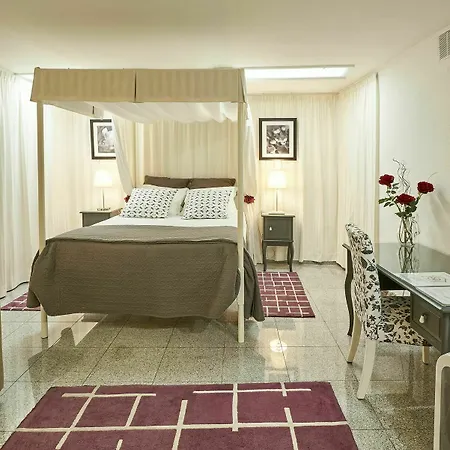 Apartment Discovery Estrela